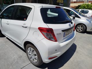 Toyota Yaris 2014 1.4 D-4D DIESEL 6 TAXYTO-thumb-32
