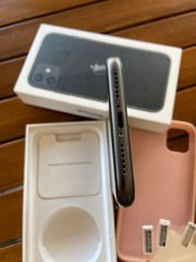 iphone 11 black-thumb-10