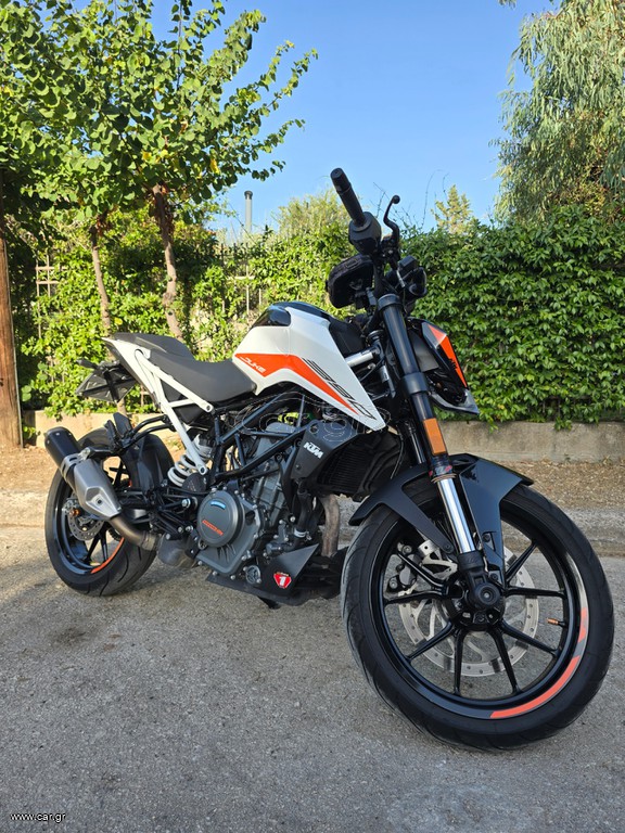 KTM 390 Duke 2022