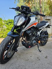 KTM 390 Duke 2022-thumb-10