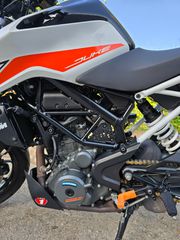 KTM 390 Duke 2022-thumb-11