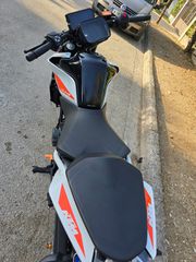 KTM 390 Duke 2022-thumb-13