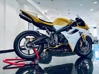 Triumph Daytona 675 2006-thumb-4