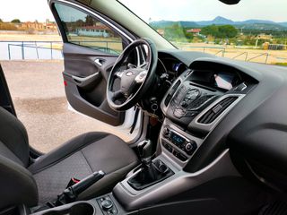 Ford Focus 2014 ecoboost-thumb-10