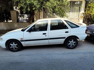 Ford Escort 1997 Ghia