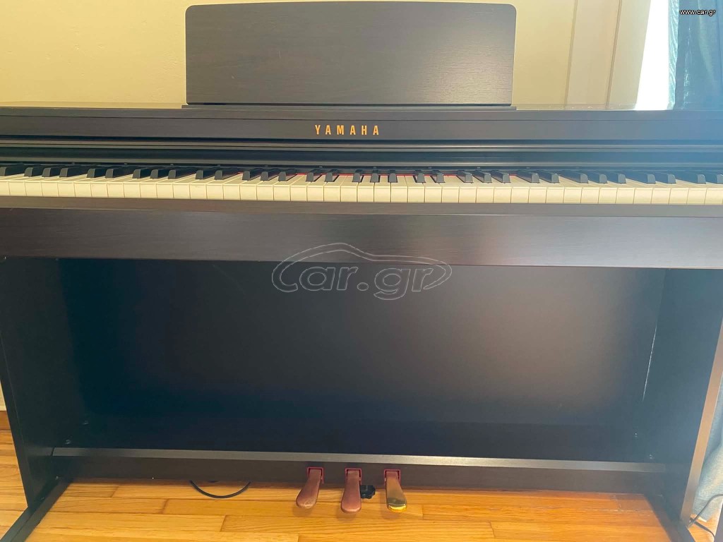 Clavinova Yamaha CLP-525