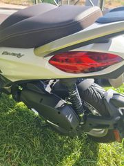 Piaggio Beverly 300i 2023 HPE-thumb-4