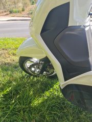 Piaggio Beverly 300i 2023 HPE-thumb-6