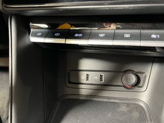 Mg ZS 2025 EXCLUSIVE-thumb-25