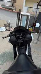 Honda Forza 300 2013-thumb-4