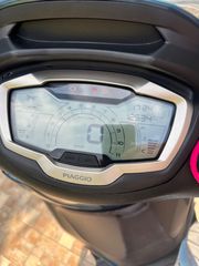 Piaggio Beverly 400 2024-thumb-7