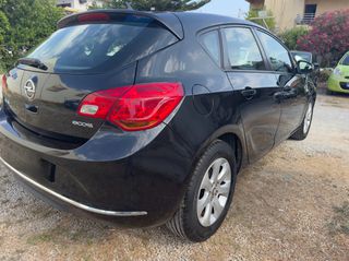 Opel Astra 2016-thumb-3