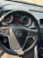 Opel Astra 2013-thumb-4