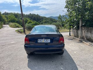 Audi A4 1997-thumb-3