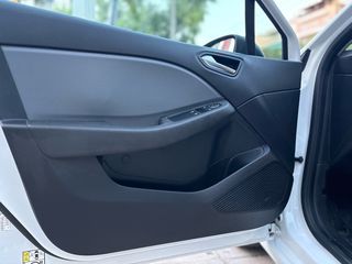 Renault Clio 2021-thumb-37
