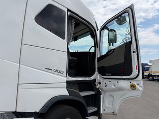 Volvo 2014 FH500 Euro6 Full Extra Intarder-thumb-41