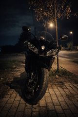 Yamaha YZF-R6 2006 YAMAHA R6-thumb-1