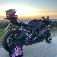 Yamaha YZF-R6 2006 YAMAHA R6-thumb-2