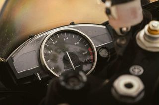 Yamaha YZF-R6 2006 YAMAHA R6-thumb-8
