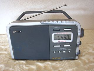 SONY ICF-M770S Portable FM SW LW Digital Tuning Preset Battery Mains Radio.