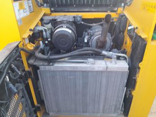 Φορτωτάκι Gehl 2020 R165-thumb-5
