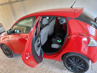 Lancia Ypsilon 2013 1.3 MULTIJET DIESEL-thumb-9