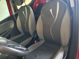 Lancia Ypsilon 2013 1.3 MULTIJET DIESEL-thumb-16