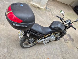 Kawasaki ER - 6 N 2006 ER6N-thumb-5