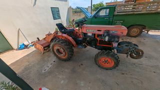 Αμπελουργικά Τρακτέρ Kubota 1985 b7100-thumb-8
