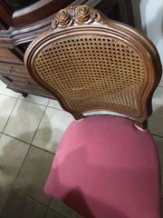 Καρέκλες και τραπέζι από μασίφ ξύλο με περίτεχνα σκαλίσματα Vintage στυλ