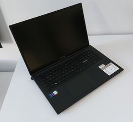 Asus Vivobook 17,3 2024 QWERTZ 40GB DDR4