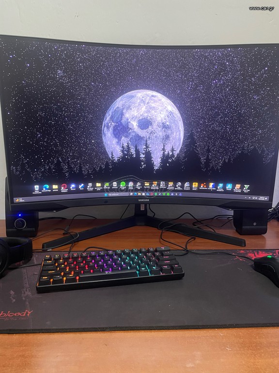 Gaming PC setup με τιμονιέρα