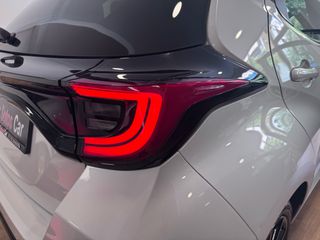 Toyota Yaris 2023 full extra bitone 37400km-thumb-58