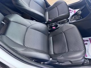 Toyota Yaris 2023 full extra bitone 37400km-thumb-33