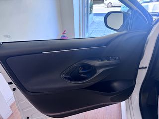Toyota Yaris 2023 full extra bitone 37400km-thumb-34