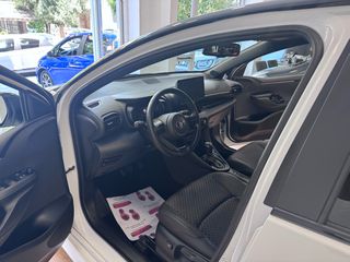 Toyota Yaris 2023 full extra bitone 37400km-thumb-39