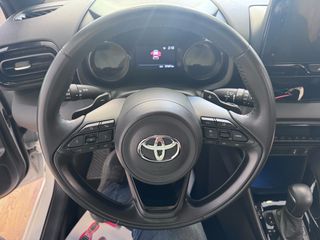 Toyota Yaris 2023 full extra bitone 37400km-thumb-48