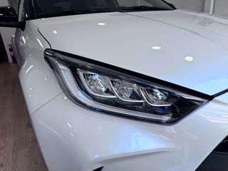 Toyota Yaris 2023 full extra bitone 37400km-thumb-12