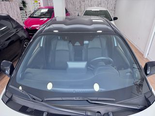 Toyota Yaris 2023 full extra bitone 37400km-thumb-17