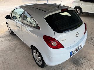 Opel Corsa 2011-thumb-4
