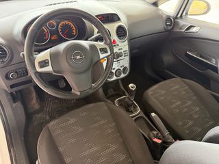 Opel Corsa 2011-thumb-6