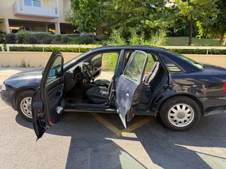Audi A4 1999 1.6-thumb-10