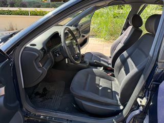Audi A4 1999 1.6-thumb-11