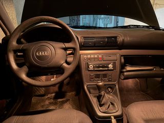 Audi A4 1999 1.6-thumb-14