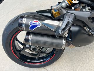 Ducati Monster 1200S 2015-thumb-10