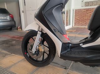 Piaggio Medley 150 2021 S-thumb-9