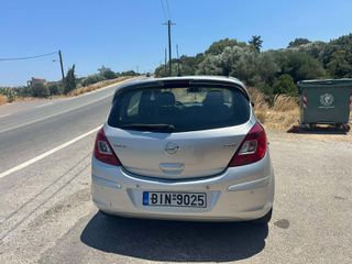Opel Corsa 2011-thumb-2