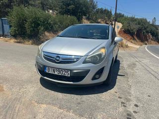 Opel Corsa 2011-thumb-7