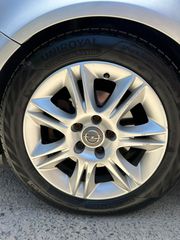 Opel Corsa 2011-thumb-8