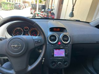 Opel Corsa 2011-thumb-9